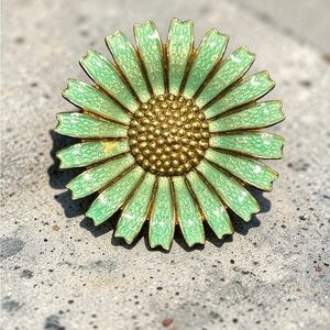 Vintage David Andersen Norway Sterling Guilloche Enamel Daisy Brooch Mint Green